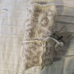 Comfort, socks, by barefoot dreams